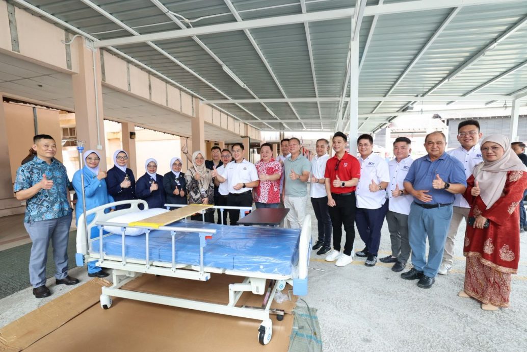 马来西亚企业家协会捐赠 新山中央医院获150张病床