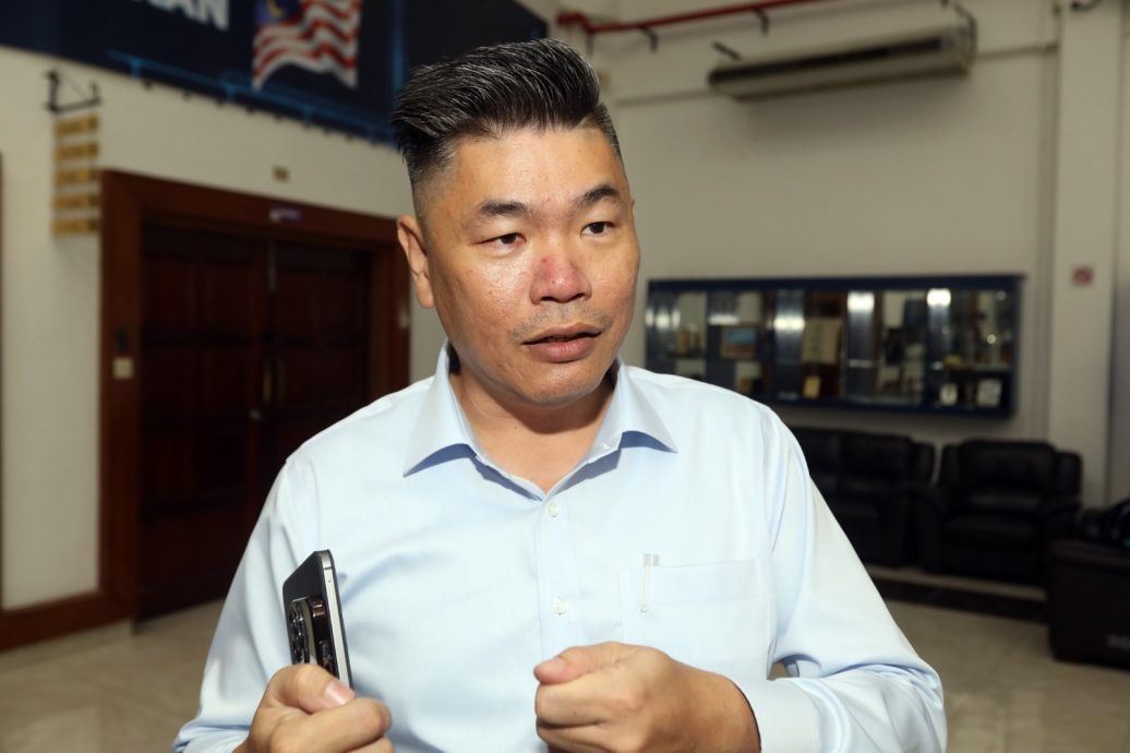 (独家)波小倒挂国旗风波|波小董家协会见黄家和 盼事件圆满落幕