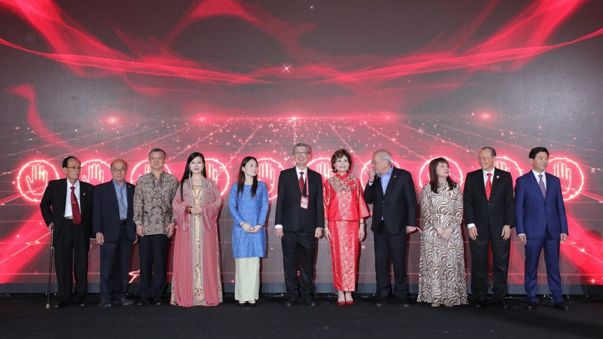 （还有稿）要上网和脸书 ／ 东盟福建楷模奖颁奖礼暨福联会四机构新届理事就职典礼联欢晚宴 