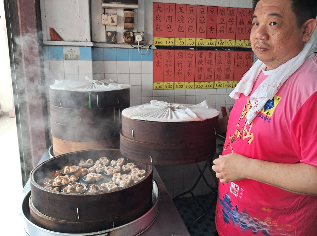 (锁文)柔:新旧对照:新山百年点心包店福振兴