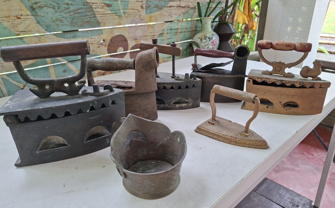 (预编7日见报)大都会/星洲人VIP/时光淬链下旧物满载本地旧情,醉心“珍品”独特魅力/10图