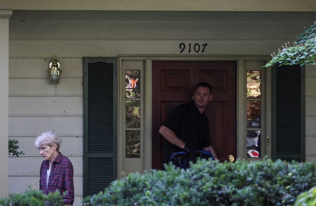 FBI突袭特朗普“死对头”博尔顿住家和办公室