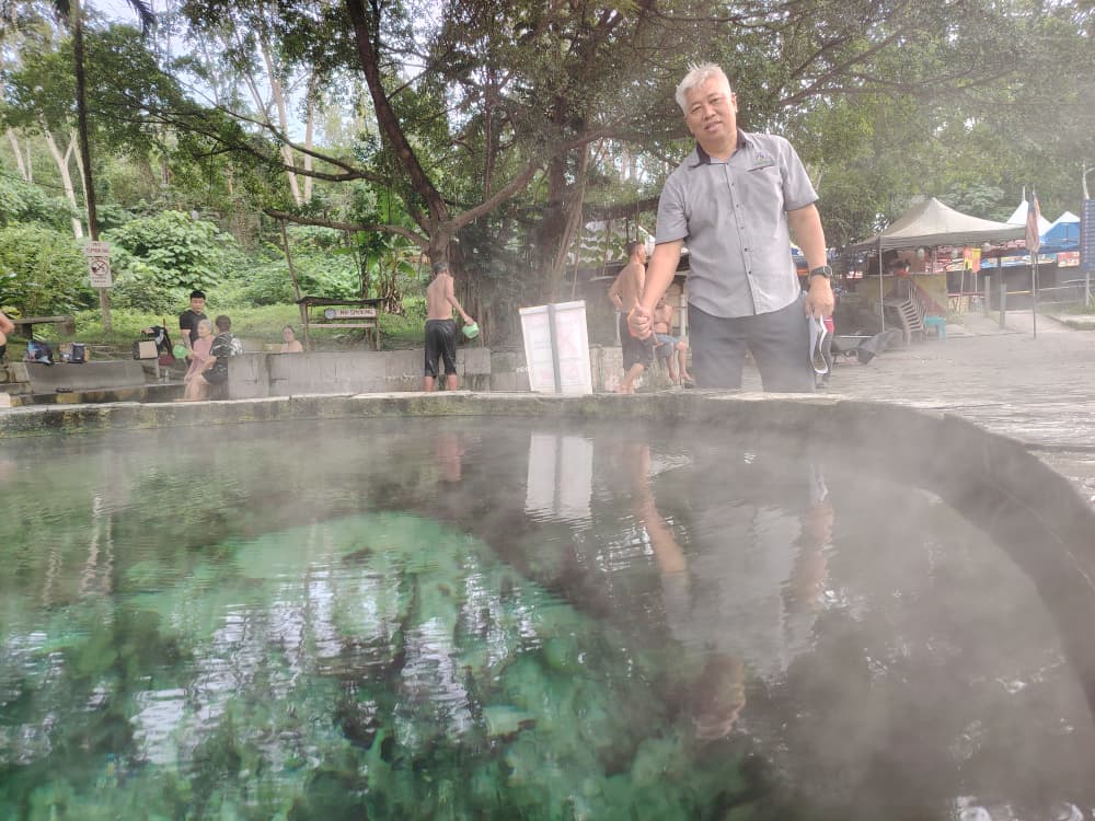 me03主文-大都会/(主文)士拉央热水湖提升后交给士拉央市议会全面接管 非私营化 民众勿担心收费高涨/9图