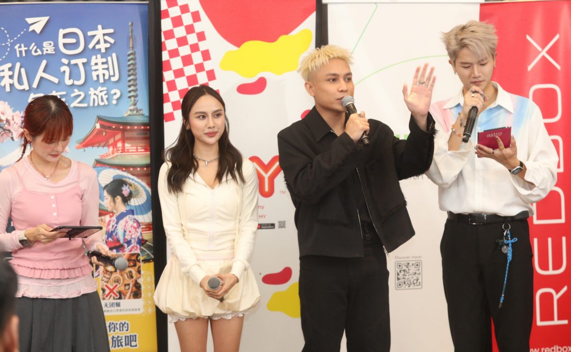 MY FM 300万打造“星盒宇宙” 颜薇恩被安排牙齿拉车