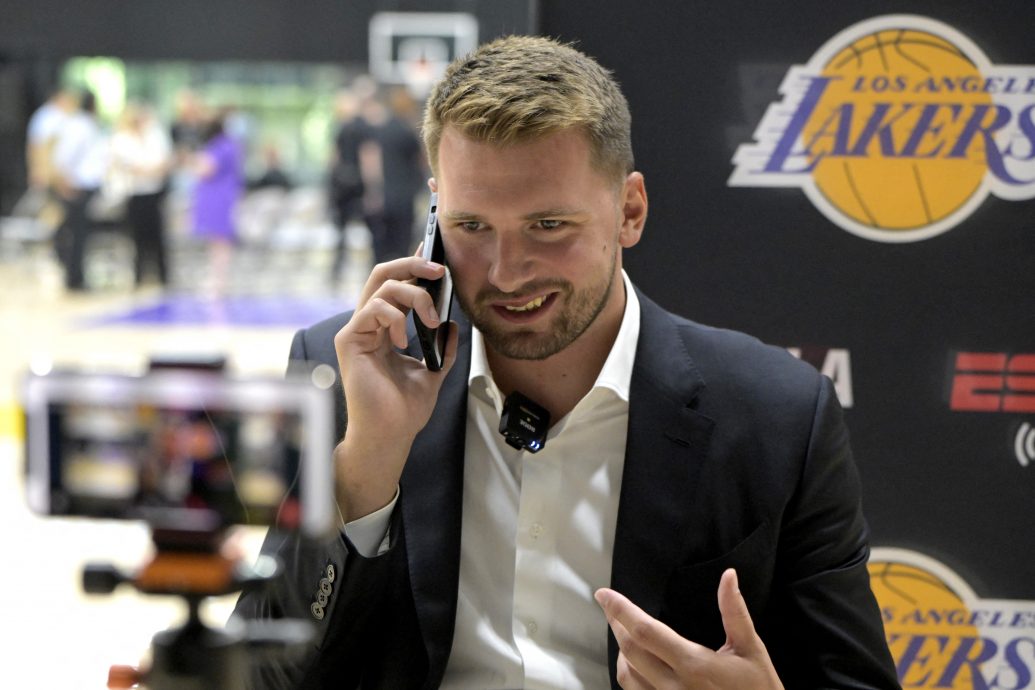 NBA|“要努力为湖人带来总冠军”  东契奇3年7亿提前续约