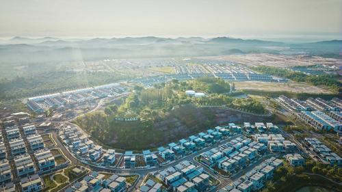 Paramount solidified its reputation for quality and innovation in the northern region, with multiple award-winning projects such as Bukit Banyan in Sungai Petani, Kedah