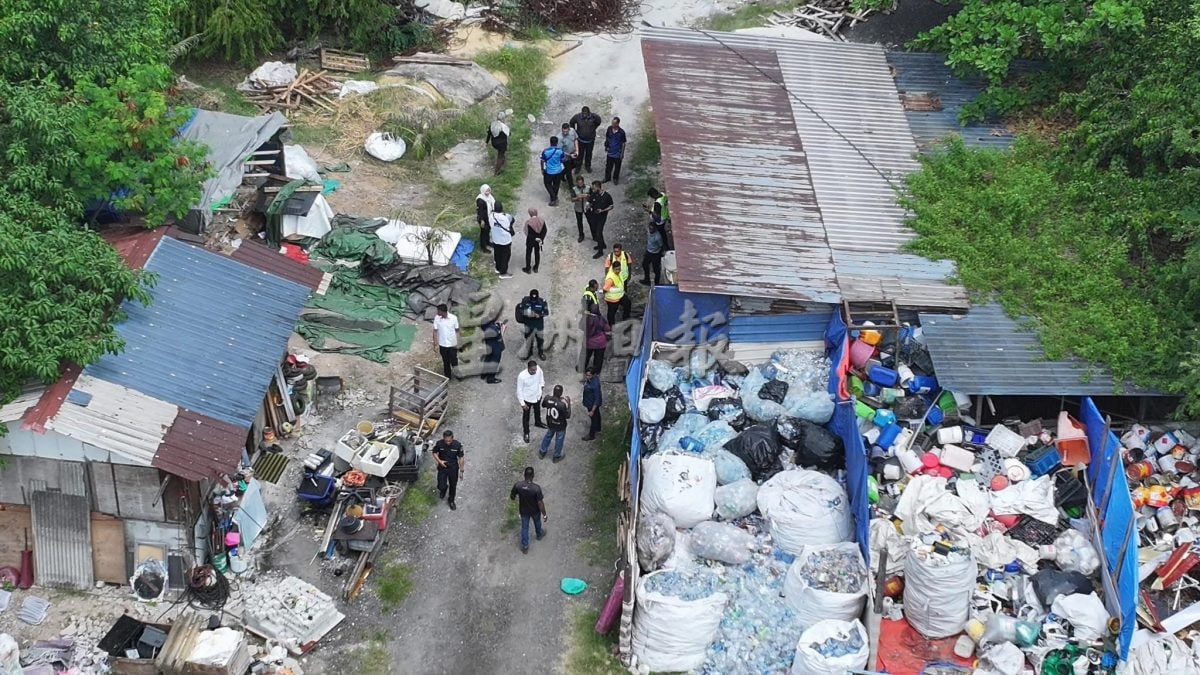 （大北马）乌绒峇都北赖河岸地段被非法侵占
