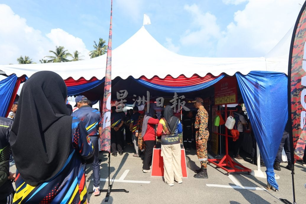 彭亨苏丹阿都拉关注海上吸毒活动,马来西亚海事执法机构总监拿督莫哈末罗斯里海军上将披露,将会更加积极进行执法行动