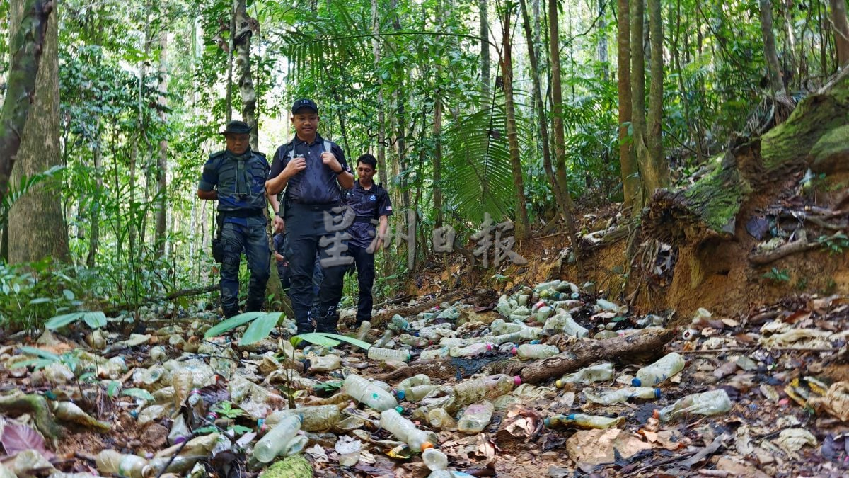 请签发（大北马）保安部队封这路线，私枭又开另一新路线，玻总警长：是时候整顿提升设备