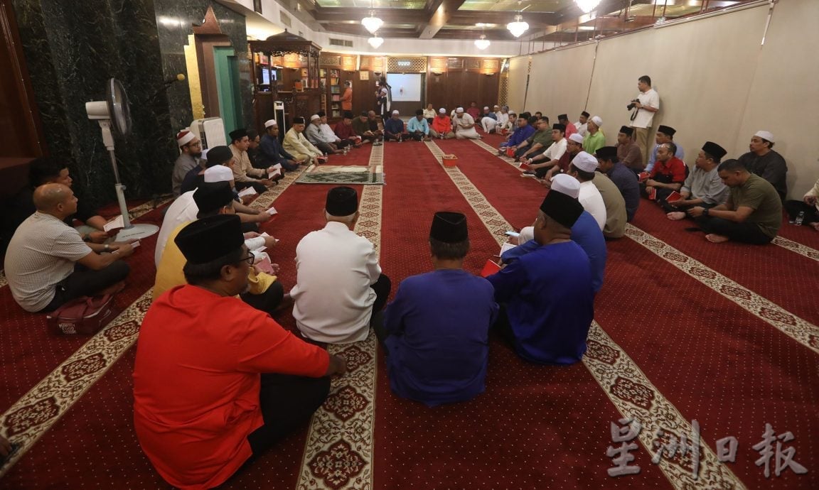 巫统继续施压让纳吉居家服刑