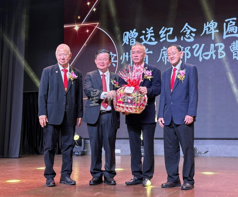 (全国版)退休后领取公积金 曹观友:该提供两种方案