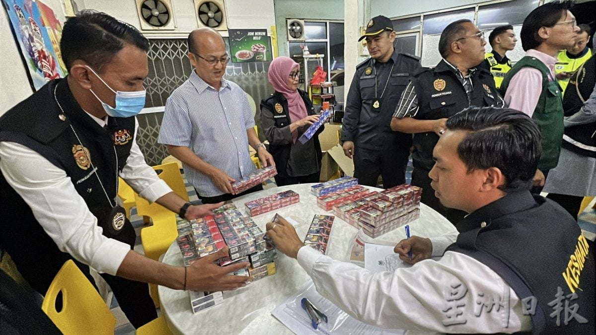 “肺部安全行动”雷厉执法·充公450包非法烟罚业者4万