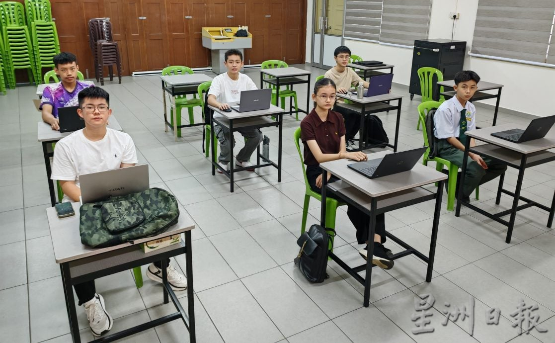 （已签发）柔：本报活动：峇时事问答赛   6中学生参加决赛