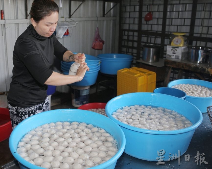 大霹雳封底主文／【人气美食】|黄尾鱼炸鱼丸 现炸现卖外酥里嫩