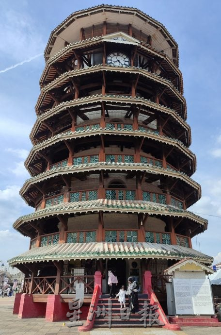 齿轮送到抢修好 安顺斜塔钟声再响