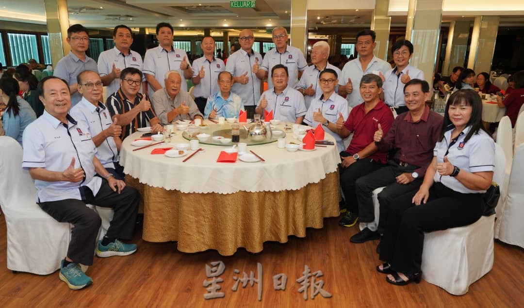 深斋中学推动教育改革 杨来福：配合董事会方向　