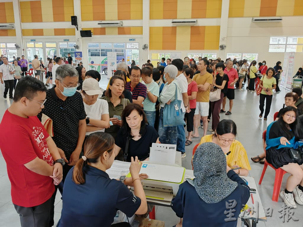 (古城版)邱培栋邀请民众河边跑步边谈投诉课题,边维持身体健康