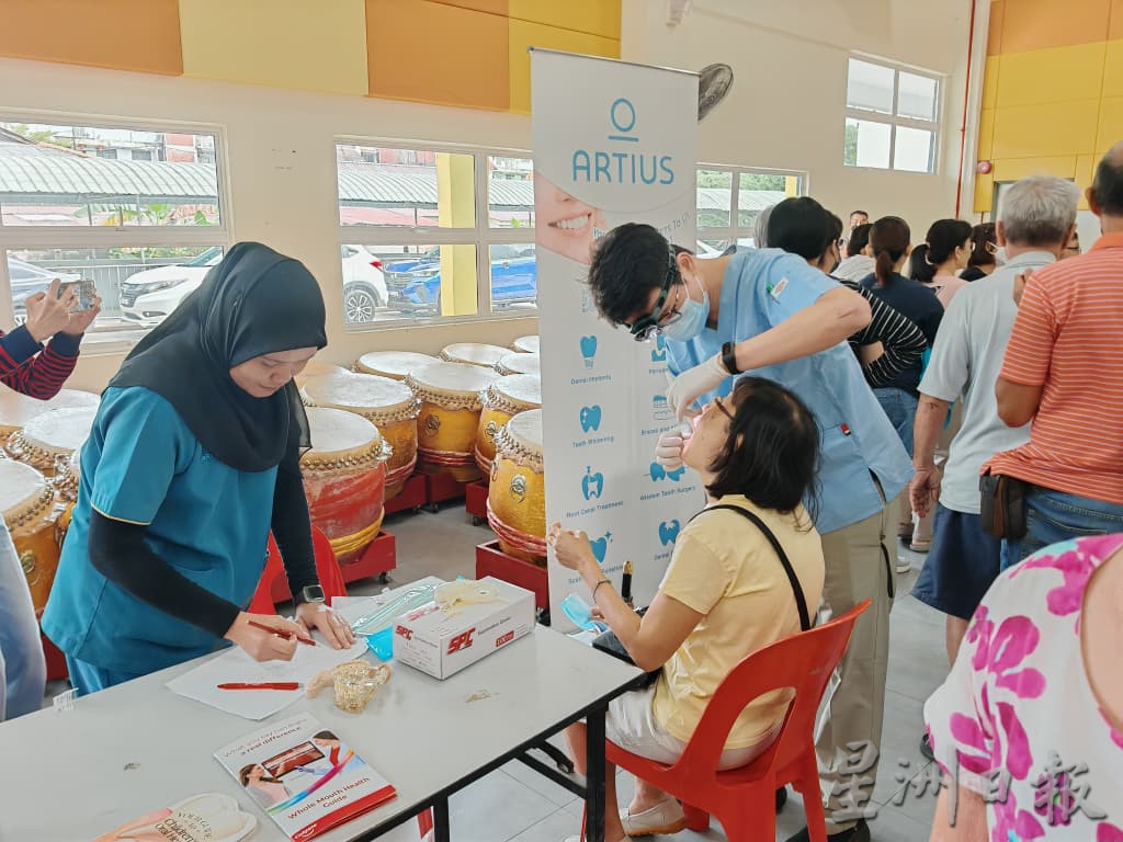 (古城版)邱培栋邀请民众河边跑步边谈投诉课题,边维持身体健康