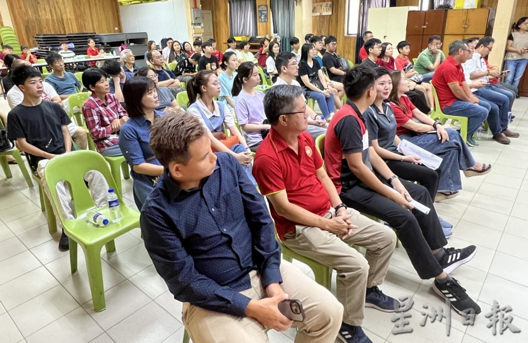 （古城第五版主文）林万锋鼓励赴华深造·盼学成归来投身甲州发展