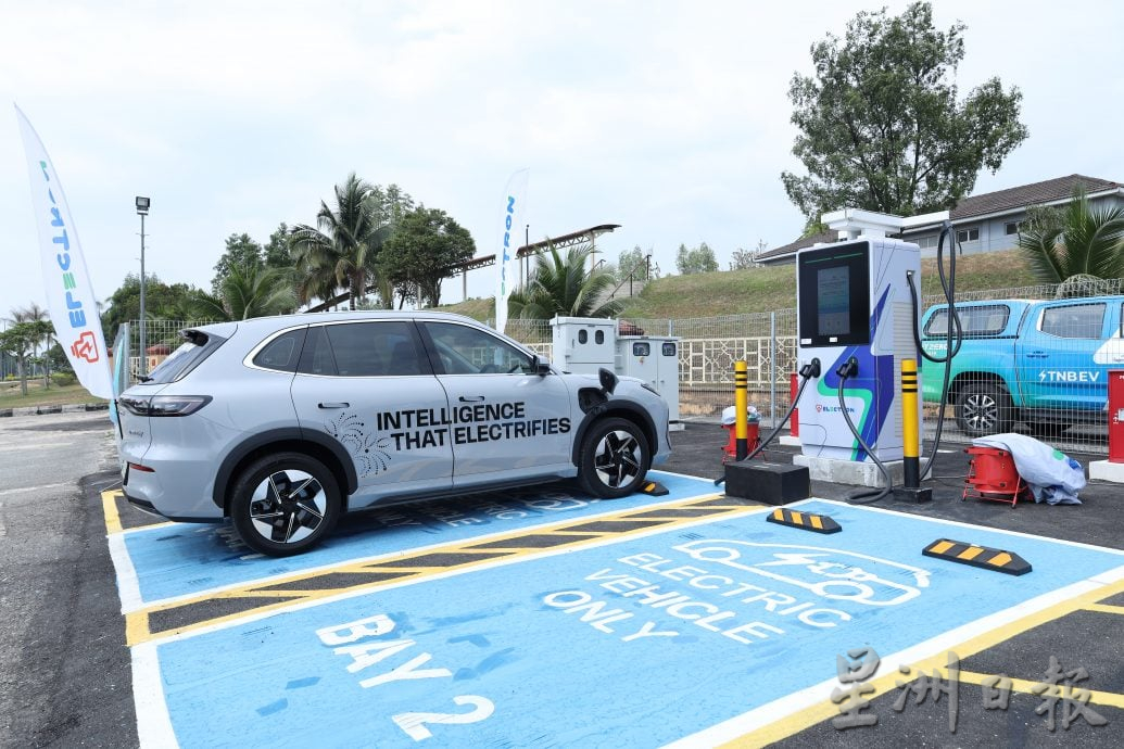 PSAS设电动车充电站 惠及师生周边社群