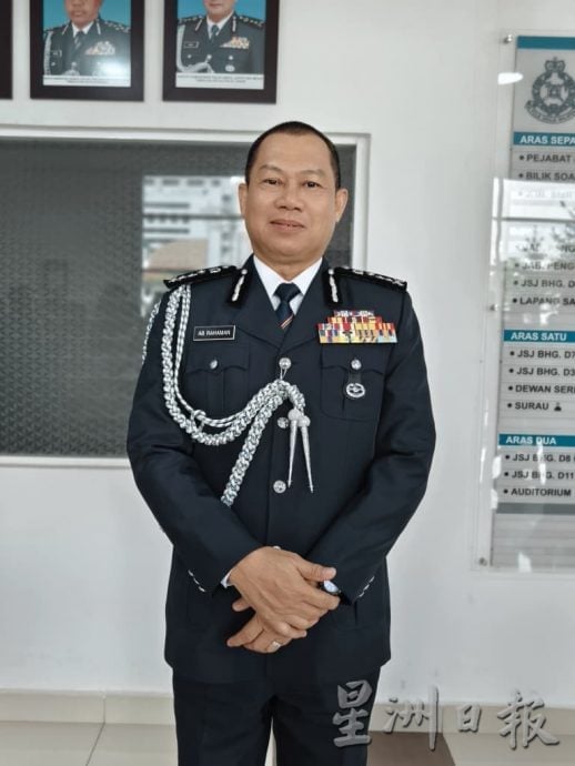 **已签发**柔：第三版头（文一）：柔新任总警长拉哈曼：做好准备面对挑战 