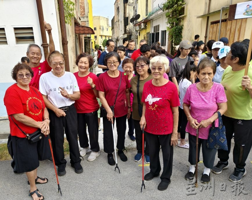 东：直凉村委会与百乐慈济捡跑活动360人参与