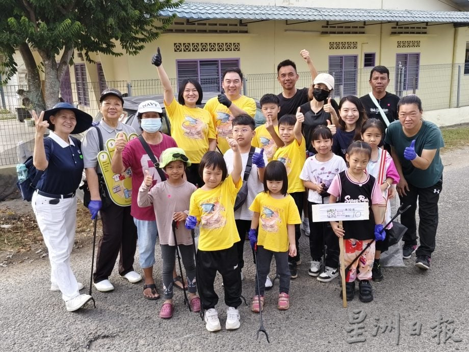 东：直凉村委会与百乐慈济捡跑活动360人参与