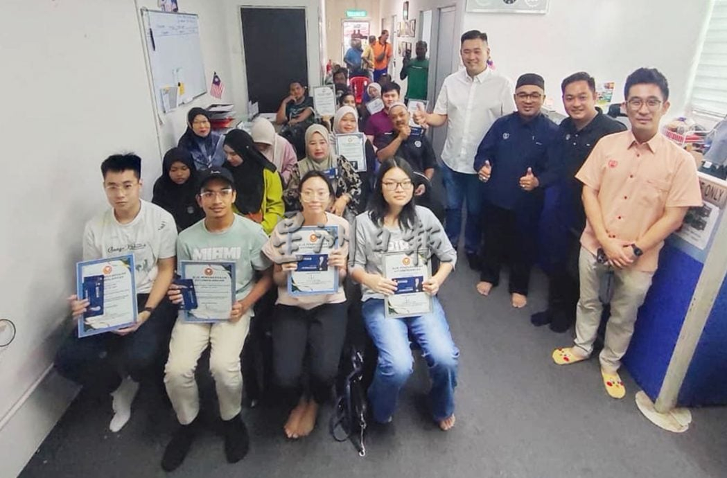 (大北马)黄佳祯颁发STPM成绩优异考生奖励金