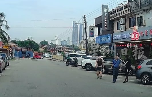 已签发 柔:【民生特工队】非法鸠收停车费,野火烧不尽春风吹又生