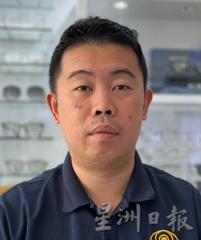 （古城第二版主文）敬业乐业——眼镜业者为客户提供合适的视力解决方案