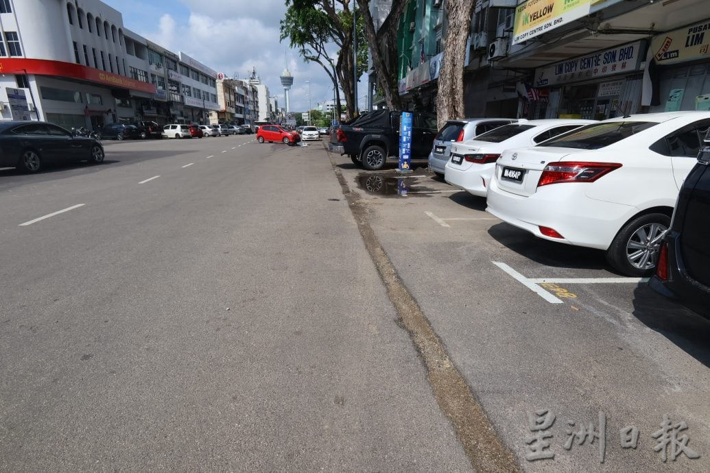 东:已签发:哈芝阿都阿兹路又开挖,政府议员也不懂是什么工程