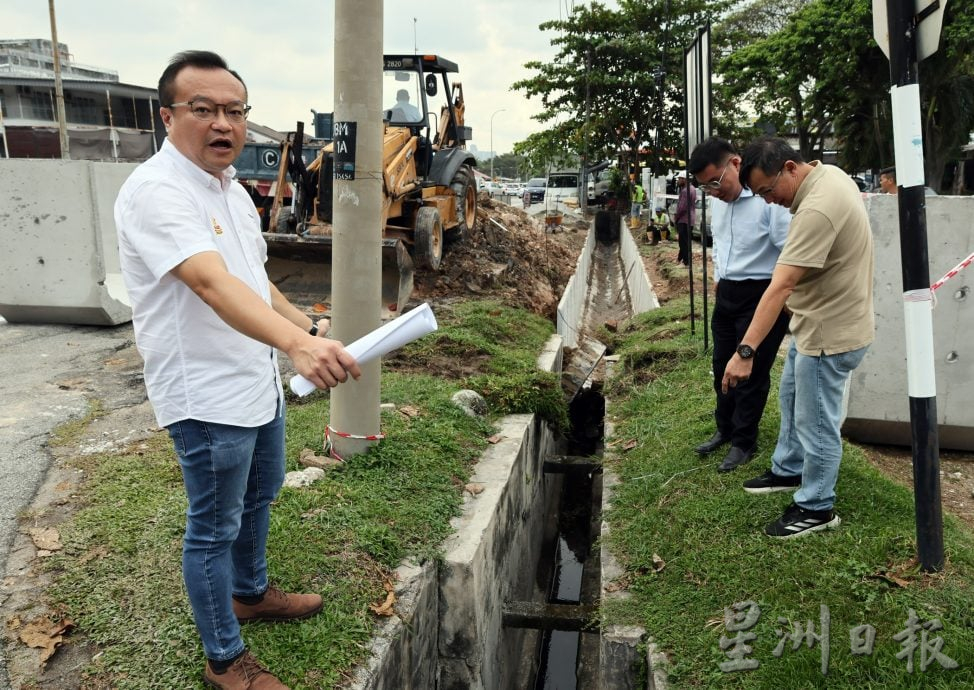 大都会/早报头/游佳豪MPAJ提升为食街排水系统