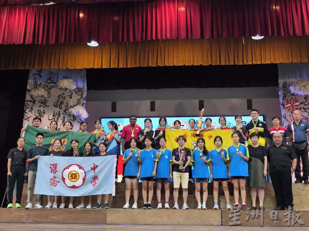 称霸全霹独中乒乓团体赛 培南独中夺男女双料冠军
