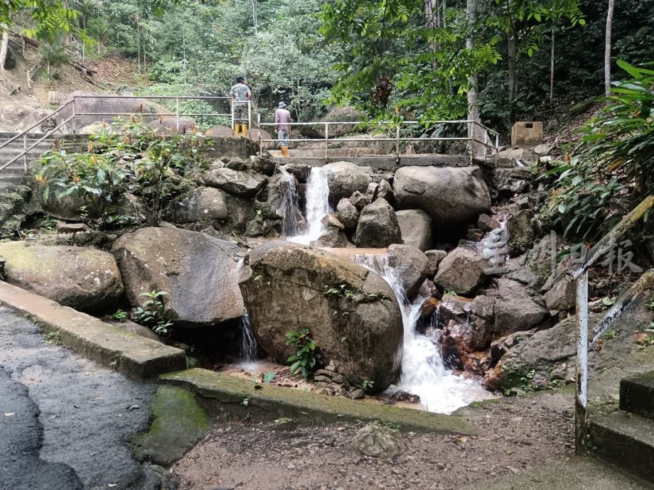 供星洲网：半岛心旅行／淡边山景致宜人　吸引各族登山爱好者共聚
