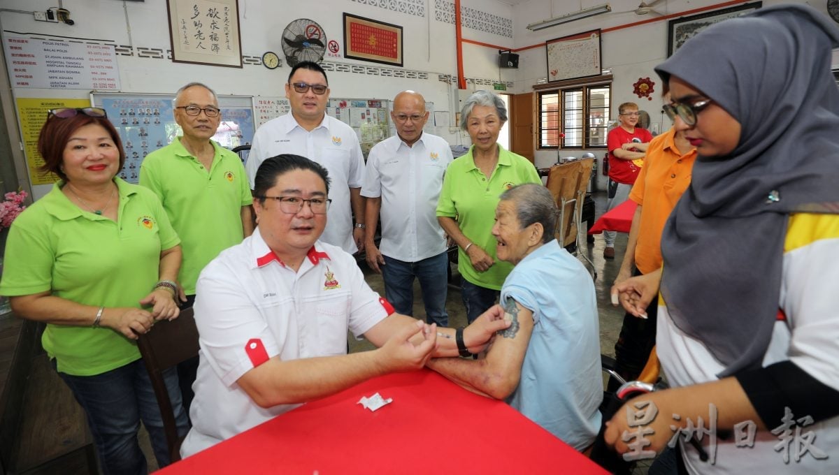 (可做版头)大都会/流感疫苗供应充足,民众受促此事接种最佳时机!