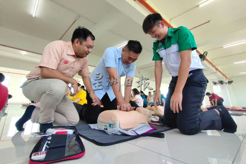 （大北马）逾130名居林民众及华团代表共同“为生命按下启动键”，学习CPR及AED使用
