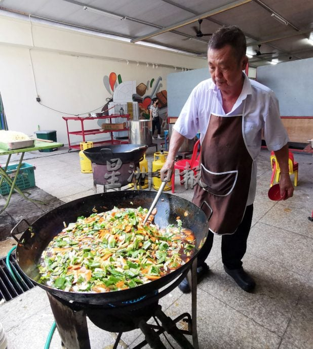 星角摄/素食一餐，功德无量 志元堂“素食结缘”反应好