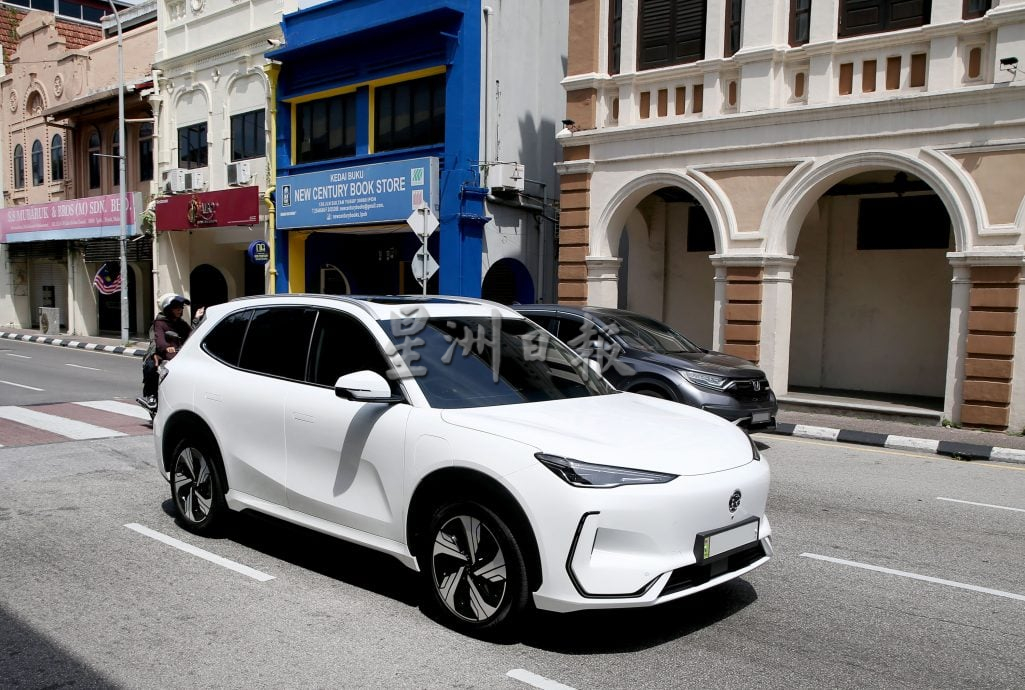 电动车趋多 避免充电忧虑  业者：需加速充电桩建设