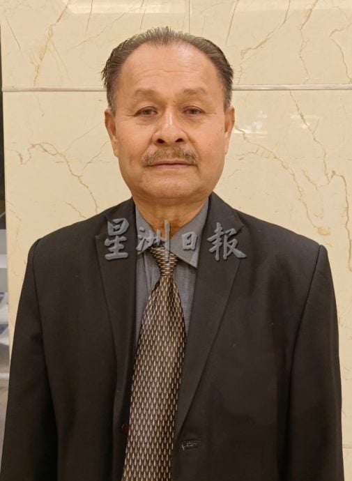 (大北马)庄文财:针对国旗倒挂,团结政府内部加强协调,避免无心之失演变成族群对立的争议。