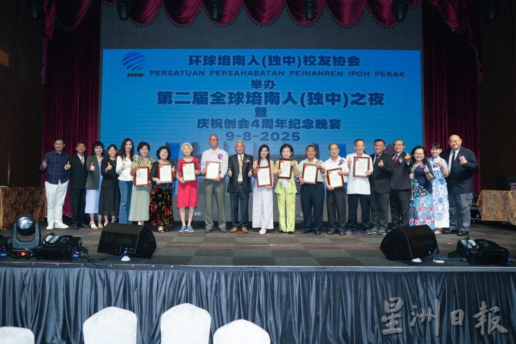 家庭观念变华裔人口减 独中生人数减华校生源困境