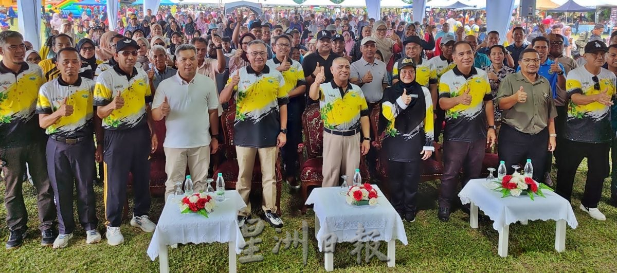 沙拉尼:中国公司耗巨资 丹绒马林设电车厂