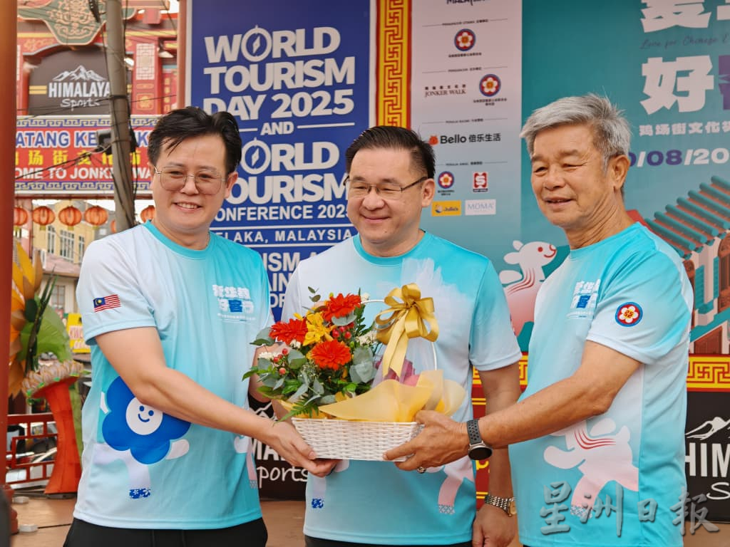 （古城第二版主文）沙孙纬：“爱华教”是我们的使命，“好客行”是我们的态度