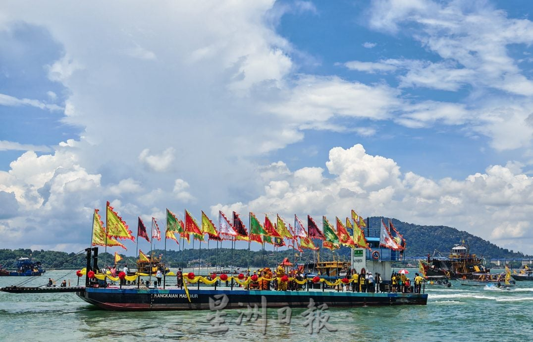 星角摄/神诞游行 宗教文化传承盛事