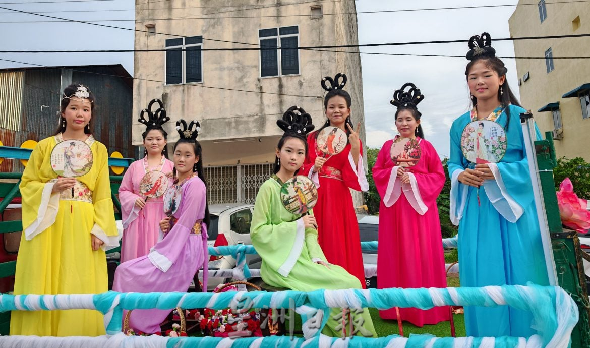 星角摄/神诞游行 宗教文化传承盛事