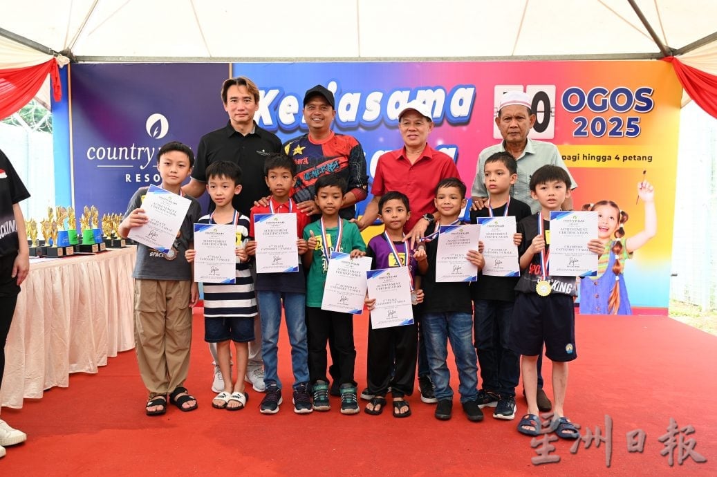 (古城版)Country Villas Resort联合望万州选区主办社区嘉年华日