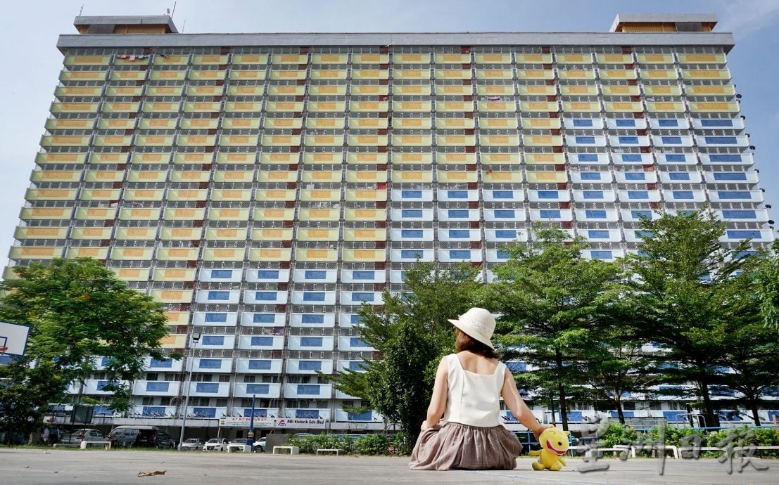 《流俗地》掀文学旅游热潮　书迷走入怡保寻找小说场景