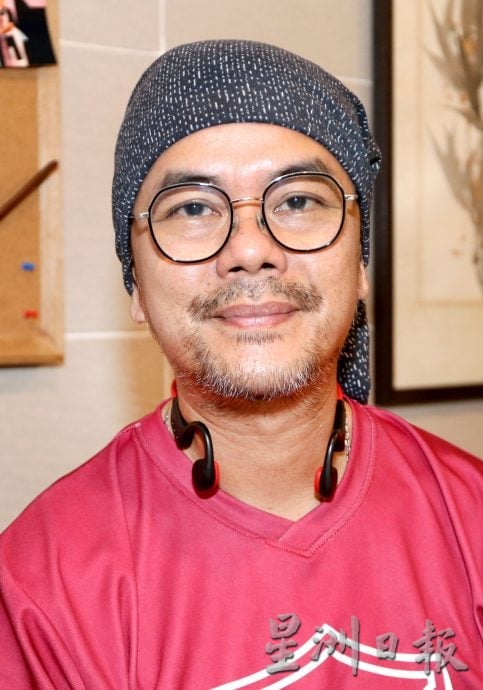 《流俗地》掀文学旅游热潮　书迷走入怡保寻找小说场景