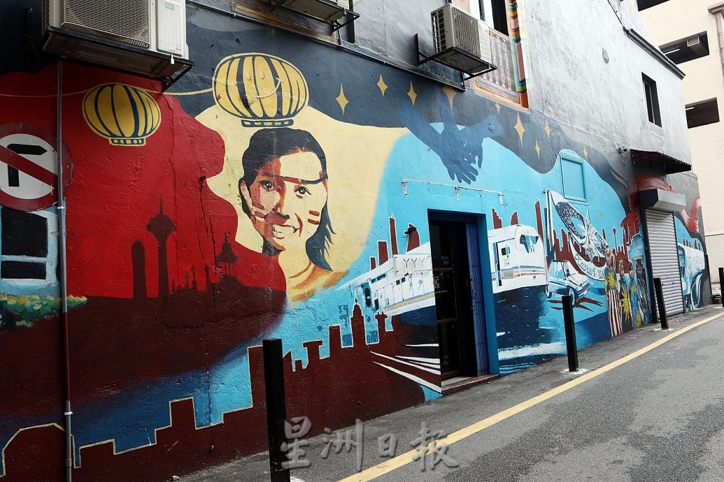 大都会/封面/走访敦李孝式路后巷壁画