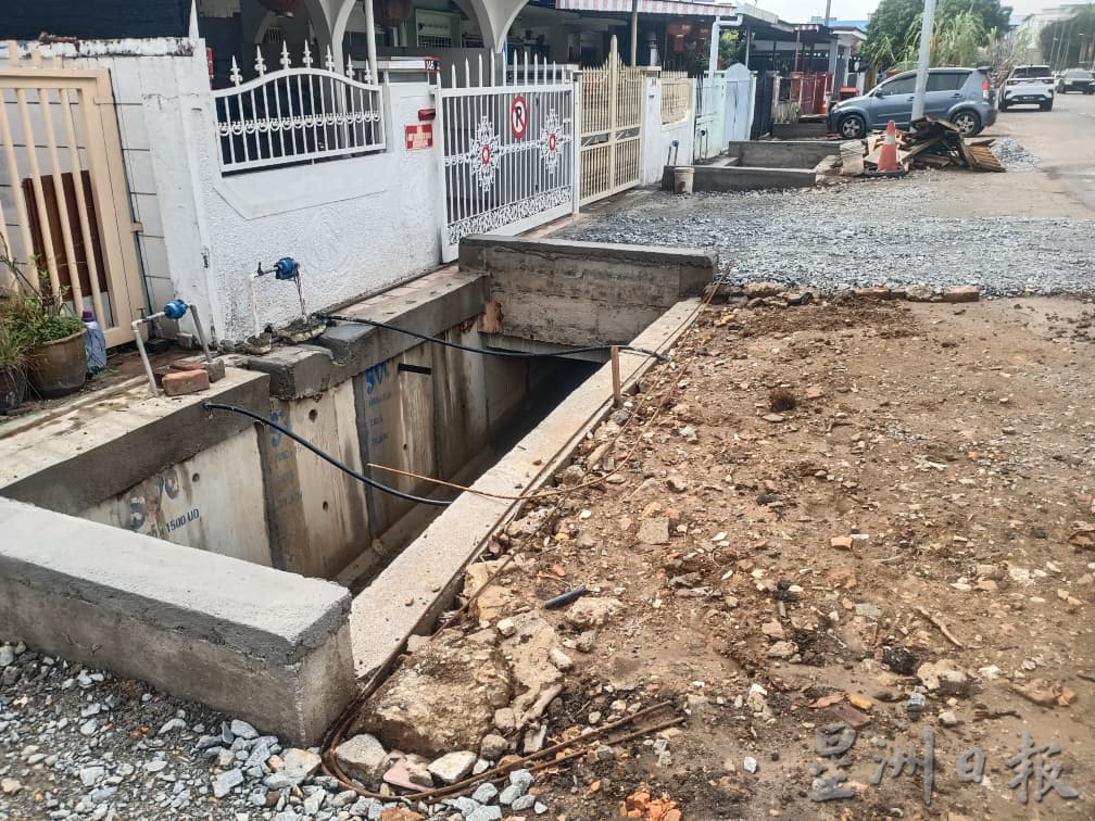 （版3头）大都会/颜友鹰成功争取提升吴福发路中段排水沟