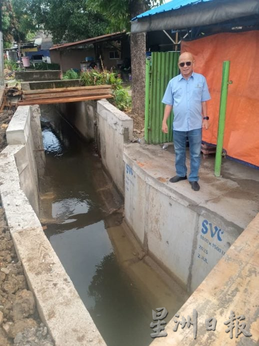 （版3头）大都会/颜友鹰成功争取提升吴福发路中段排水沟